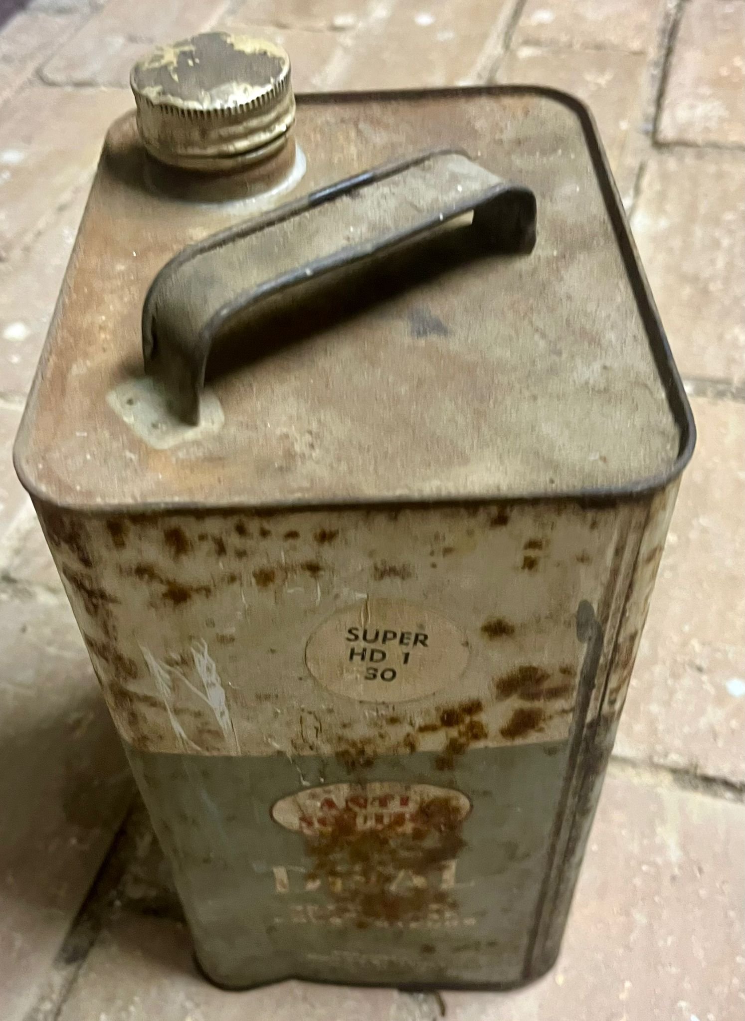 Bidon Disal — produit d'entretien vintage