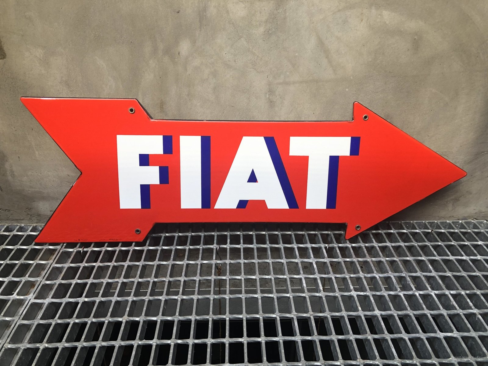 Plaque émaillée directionnelle FIAT – Flèche d’origine